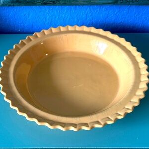 Mustard Chantal Pie Plate imagine your Pecan Pie in this :)